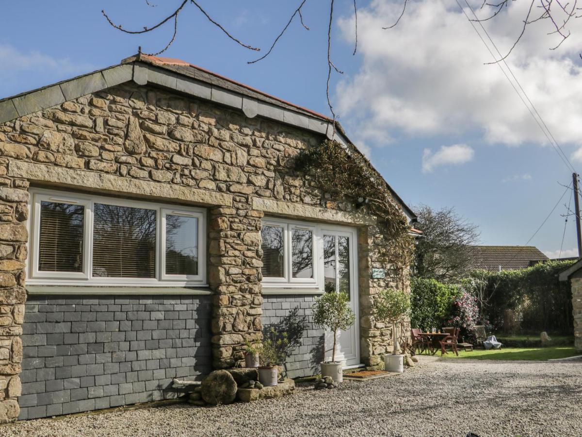 Honeysuckle Cottage 헬스턴 외부 사진